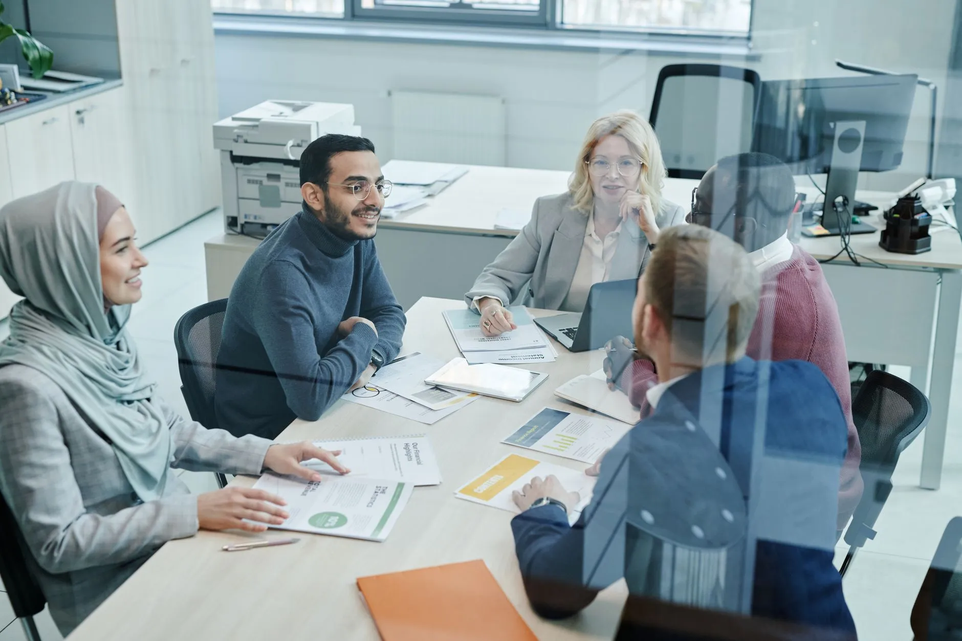 Sales CRM for teams 2026: monday CRM, Freshsales, Close